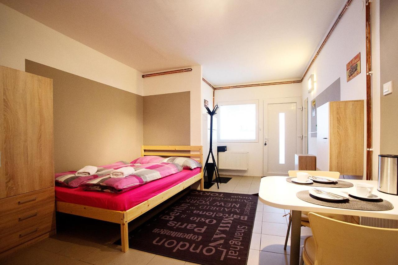 Sweet Apartments With Free Private Parking Ljubljana Exterior photo