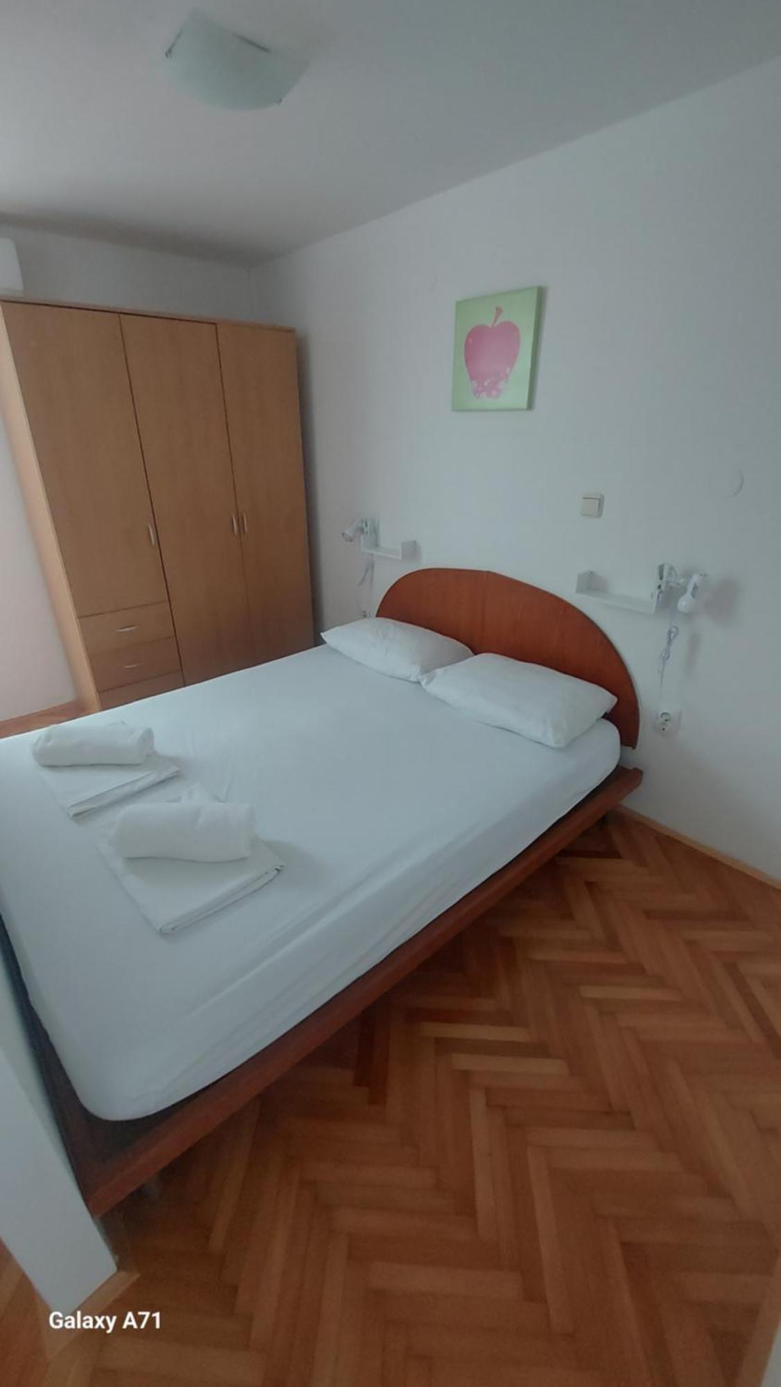Sweet Apartments With Free Private Parking Ljubljana Exterior photo