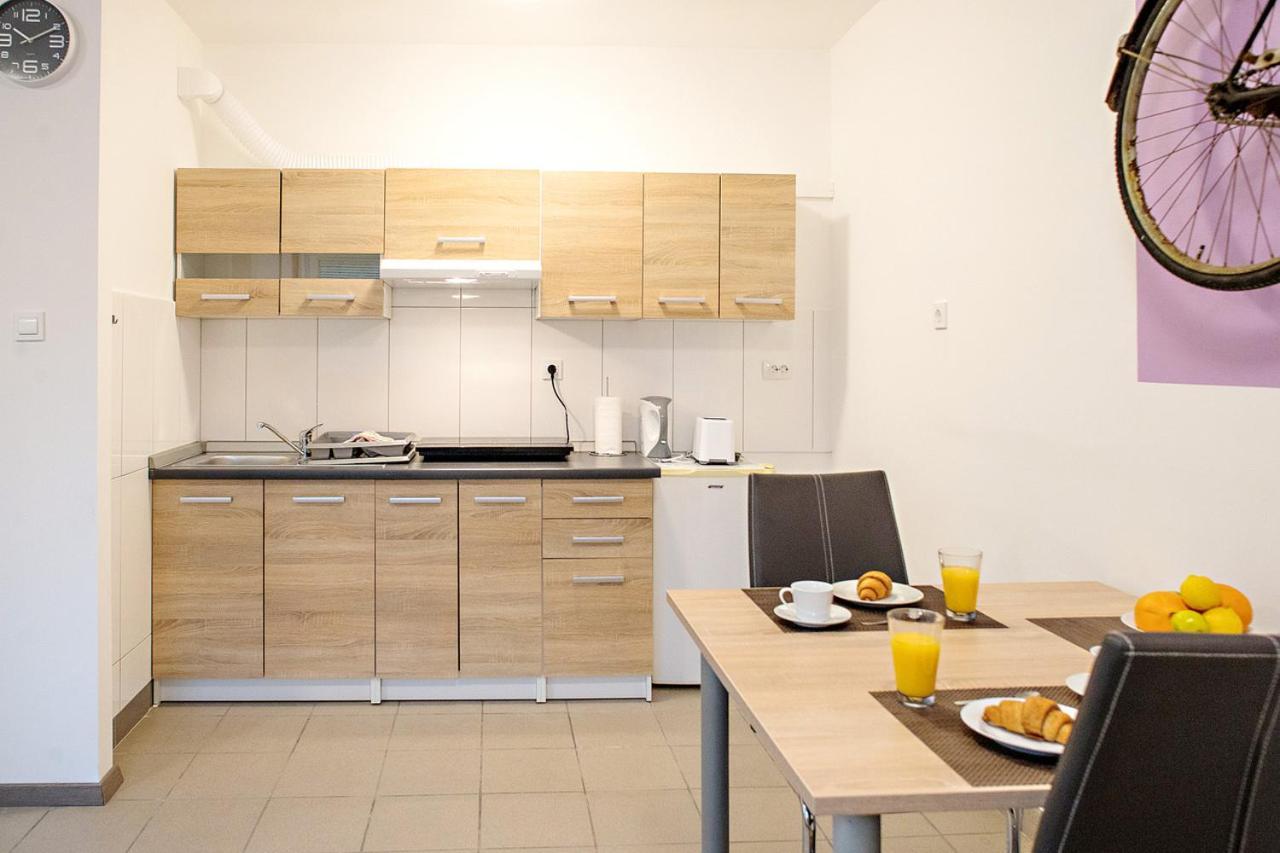 Sweet Apartments With Free Private Parking Ljubljana Exterior photo